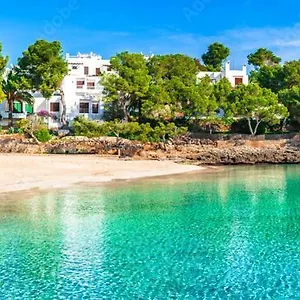 https://dirket-am-meer-directly-at-the-beach-en-la-playa.allmallorcahotels.com